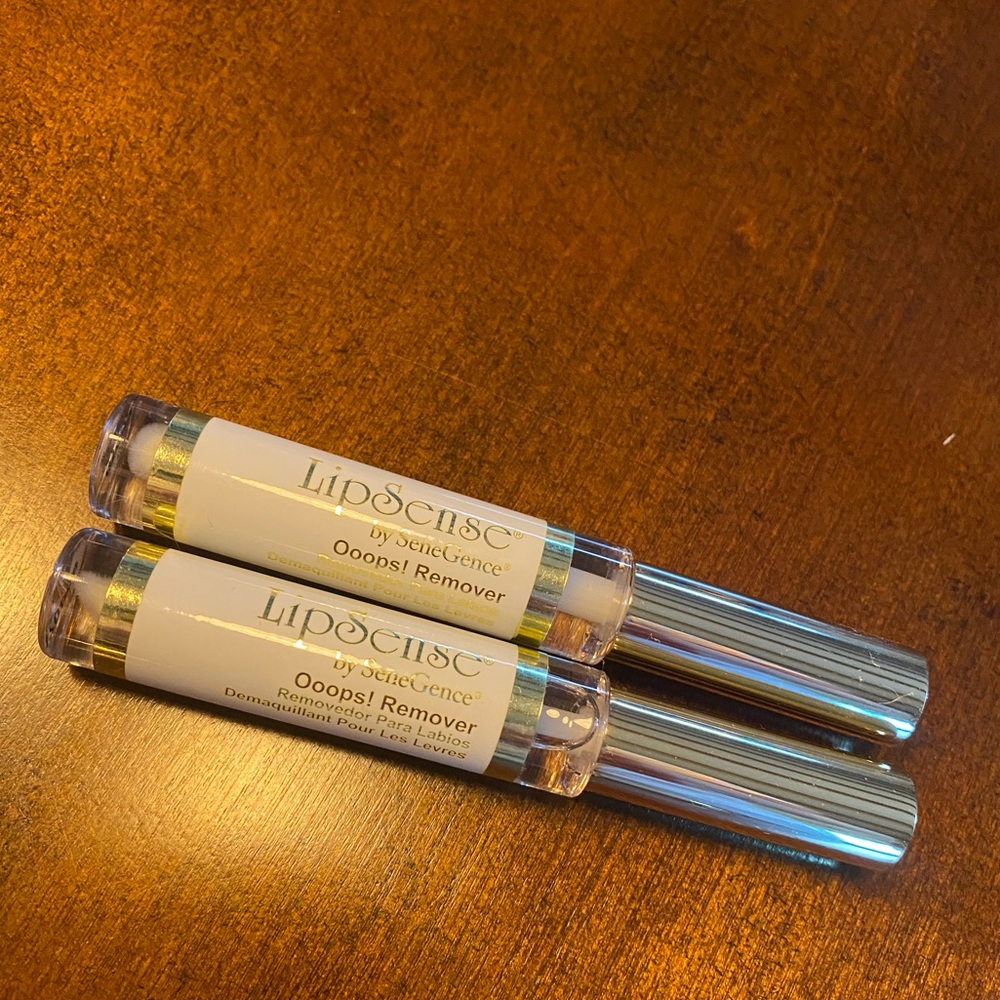 Lipsense Oops remover - sealed set of 2